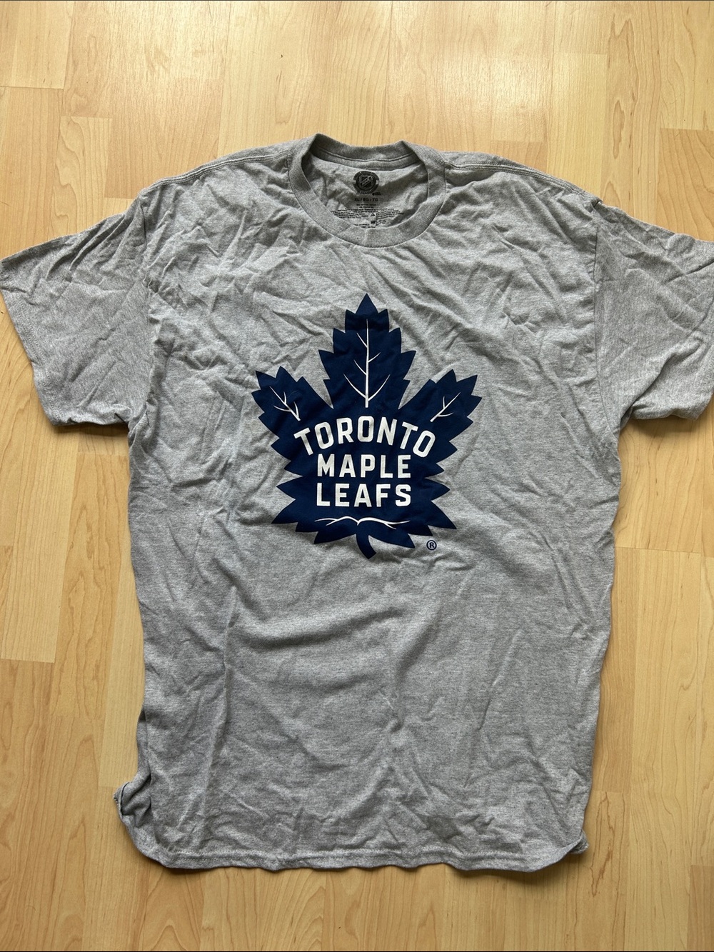 NHL Toronto Maple Leafs Gray Tee with Navy Logo XL
